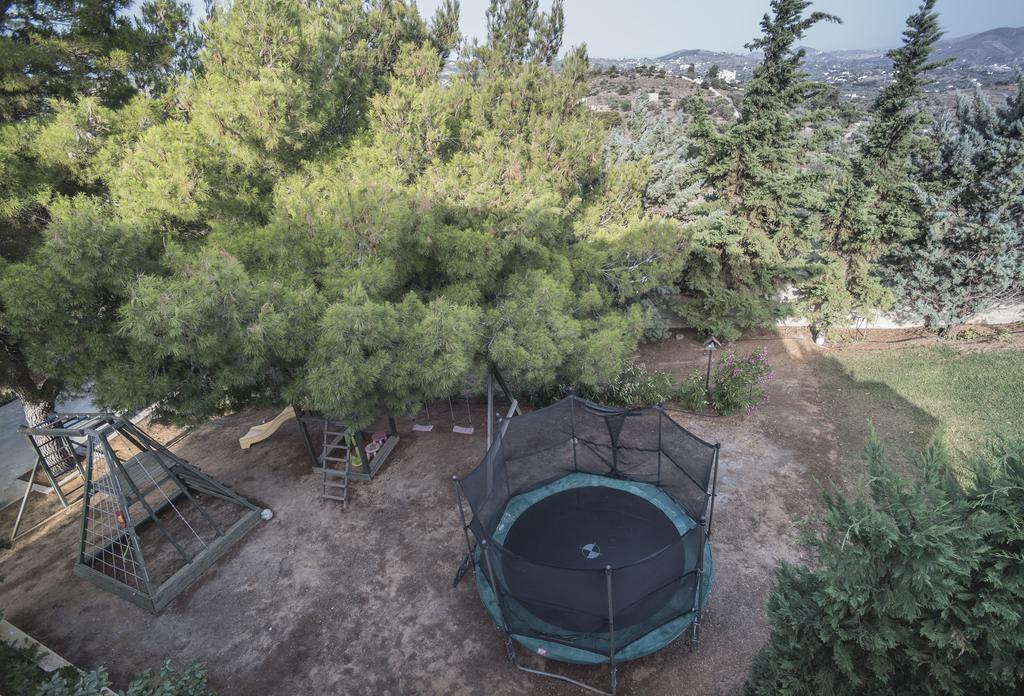 Villa Corina Near The Airport Kouvaras Exterior photo